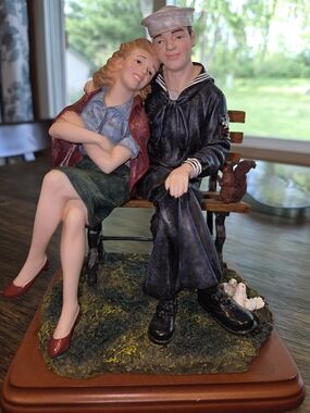 Romantic Sailor and Sweetheart Resin Sculpture - Navy Blue & Red